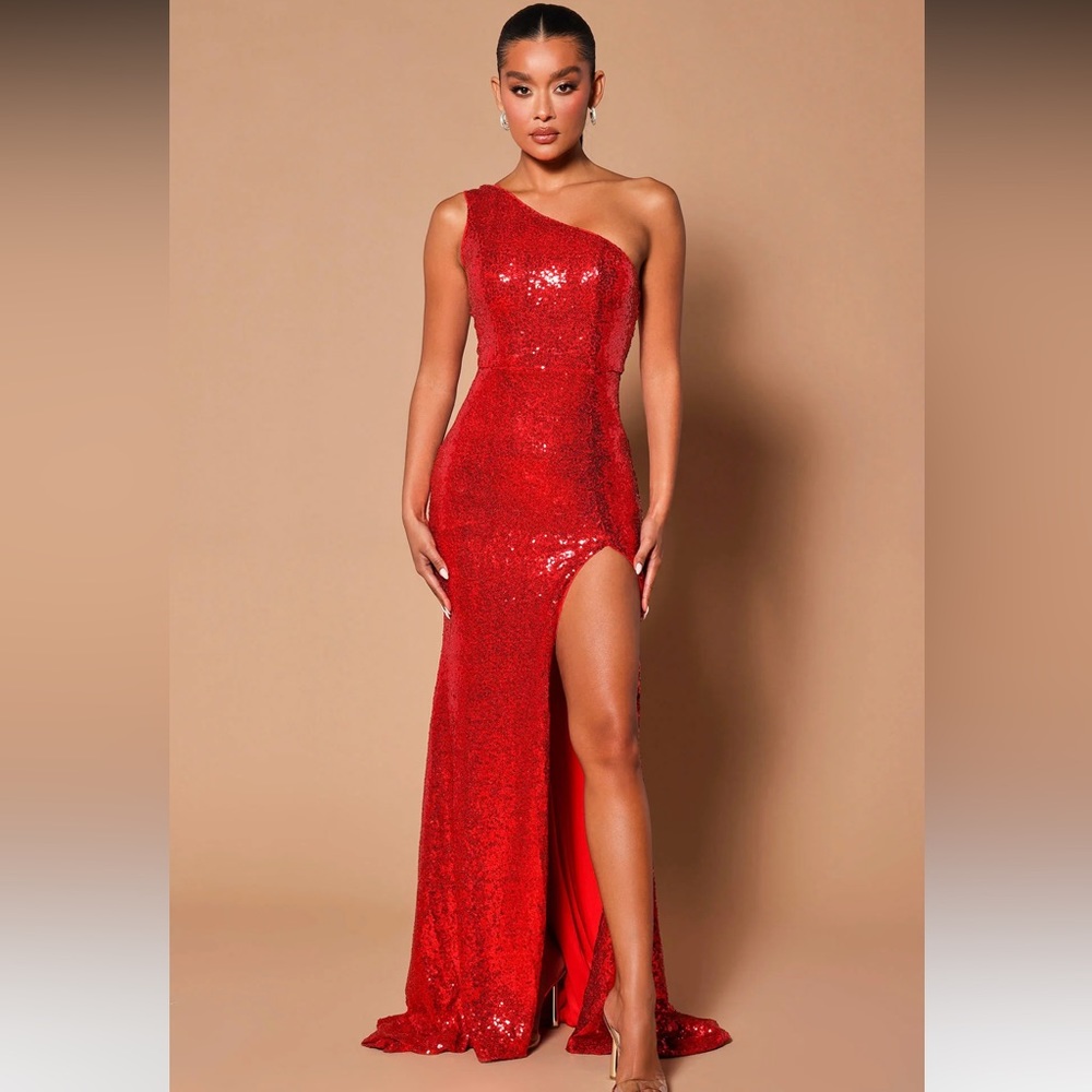 Jolie Sequin Maxi Dress (xs)